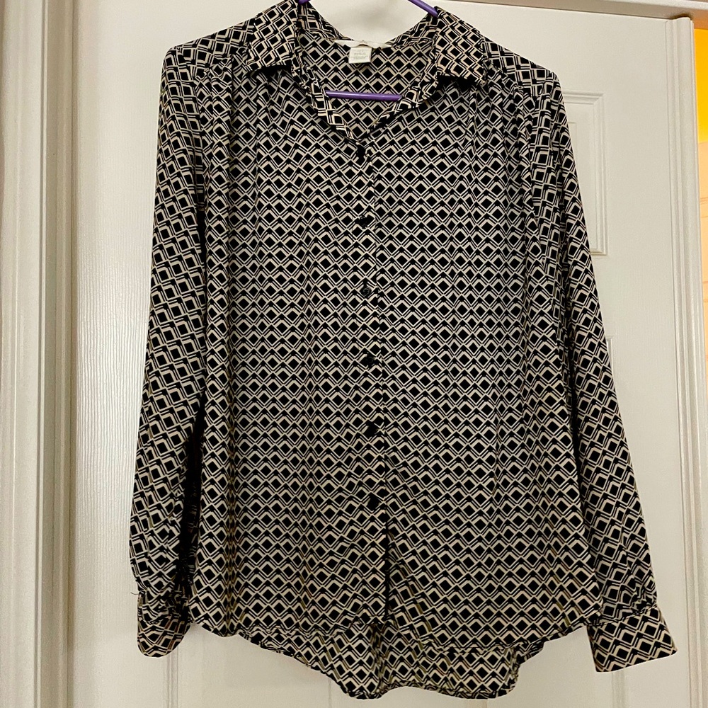 Stylish patterned work blouse